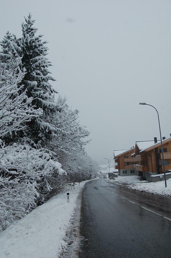 شقة والد ام ارلبرغ  في Winwald - Arlberg Chalets المظهر الخارجي الصورة